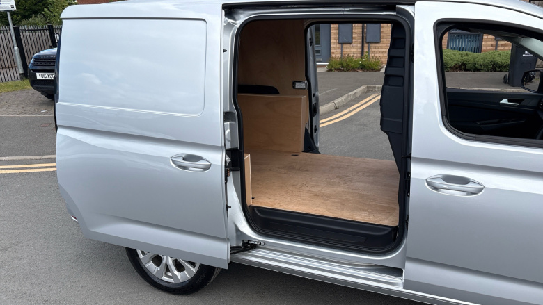 Ford Transit Connect 250 L2 Petrol 1.5 EcoBoost PHEV 150 Limited Van Auto